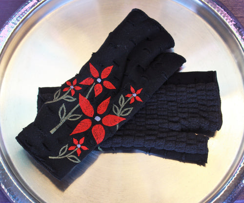 Fingerless Gloves: Black, Red Flowers