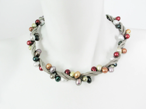 Mesh freshwater pearl necklace